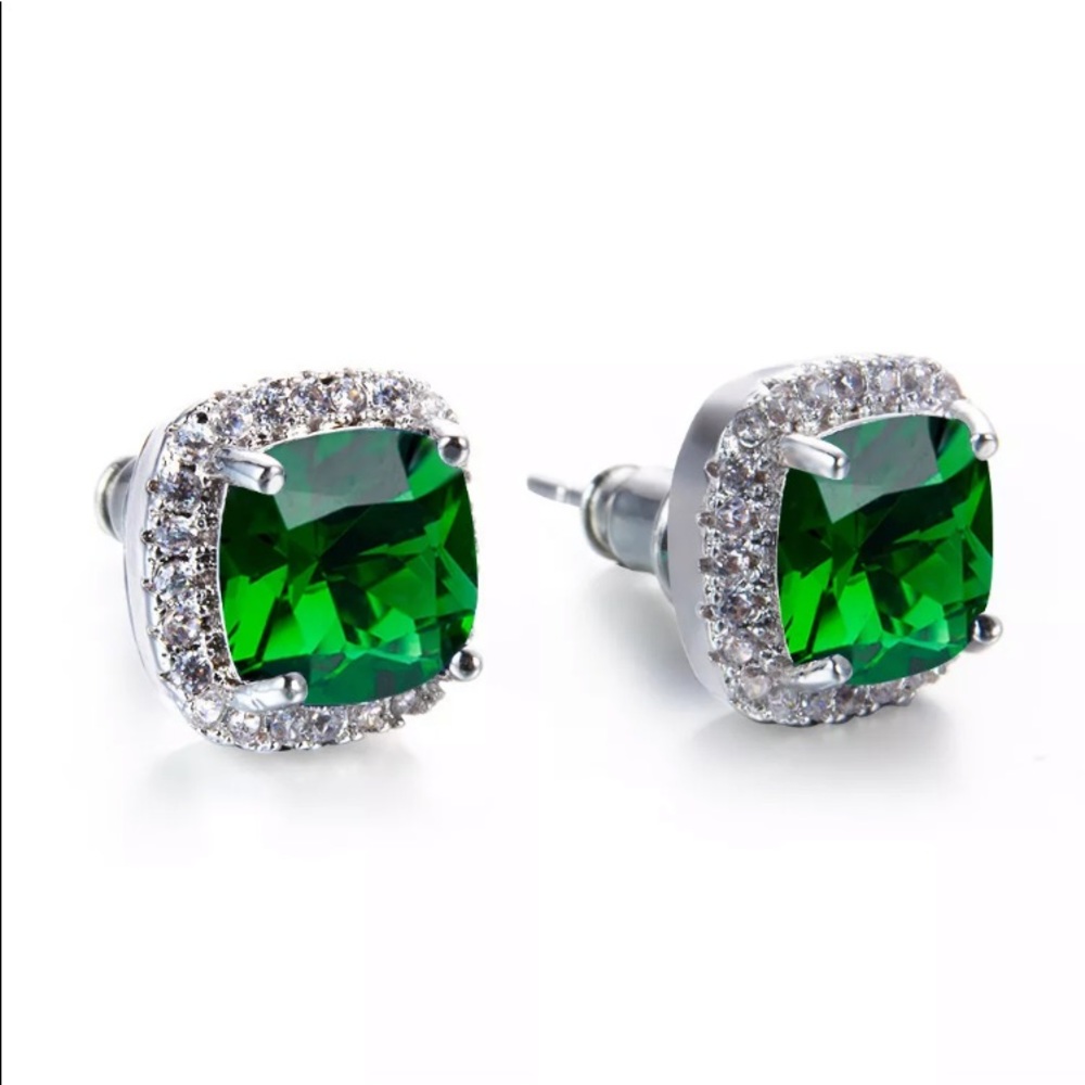 Diamond Halo Stud Earrings - Picture 5 of 6